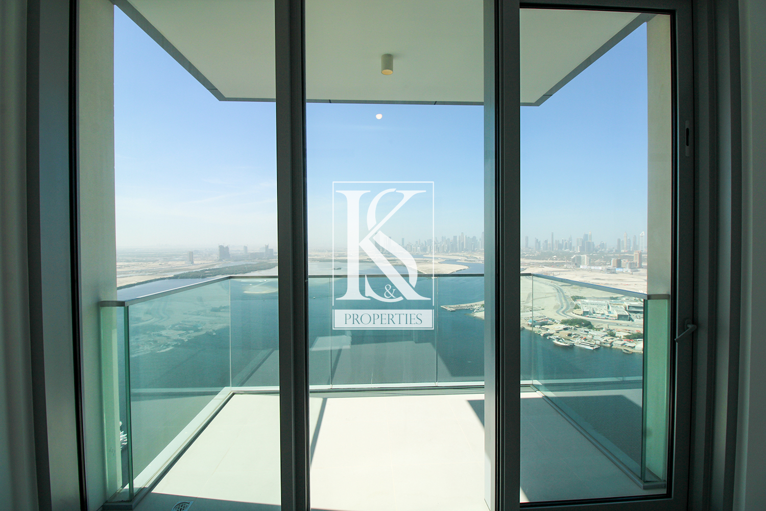 Luxury Unit, High-Floor, Breathtaking Views!